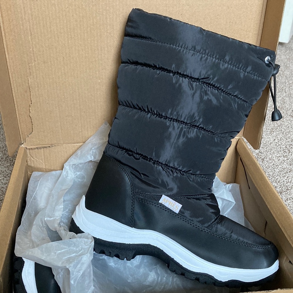 Apres by Lamo Women’s winter boot NIB